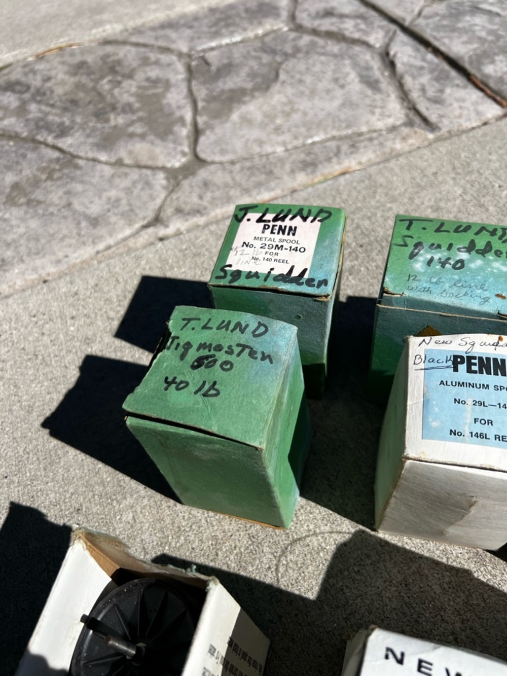 Lot of Various Size Fishing Line Spools 20lbs - 40lbs - Picture 5 of 17